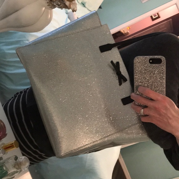 Authentic Kate Spade Handgag - Picture 6 of 6